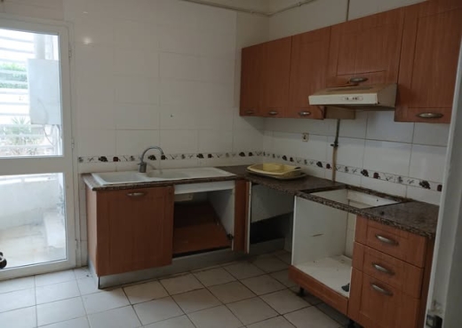 À VENDRE : S+3 cité Elwahat Laaouina