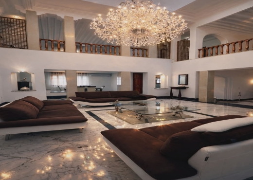À vendre  Magnifique villa à Riadh Andalous