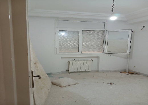 À VENDRE : S+3 cité Elwahat Laaouina - Bien immobilier à {"id":23,"country_id":219,"name":"TUNIS","slug":"tunis"} - Image 4 - Sonia Immo - Agence Immobilière Sonia Immo